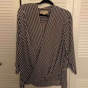 Long sleeve striped black white